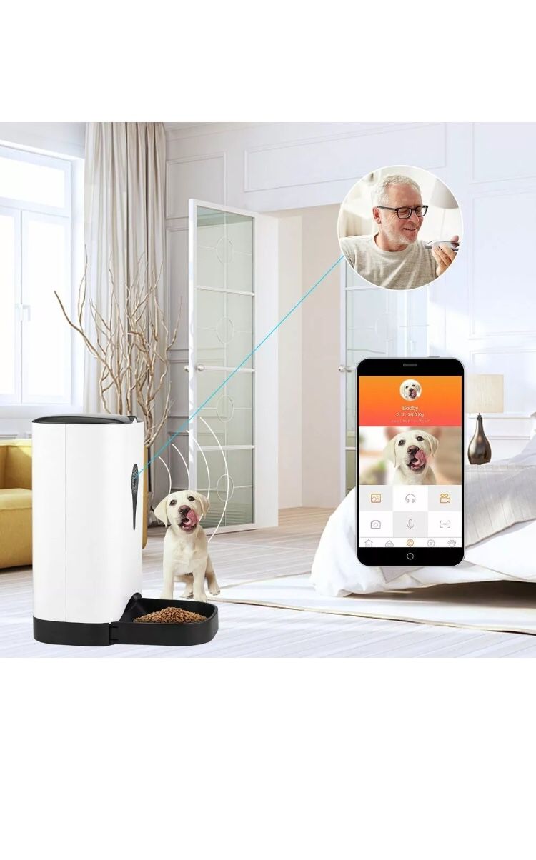 Smart Pet Feeder with Camera