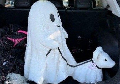 Halloween Giant Goblin & Ghoul Ghost Walking Dog