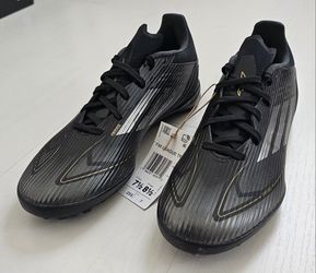 NEW Adidas F50 League TF Men's Turf Soccer Shoes Indoor Black/Gold IF1337 Size 7.5

Brand New and authentic. Size 7.5. Will ship out same/ next day.