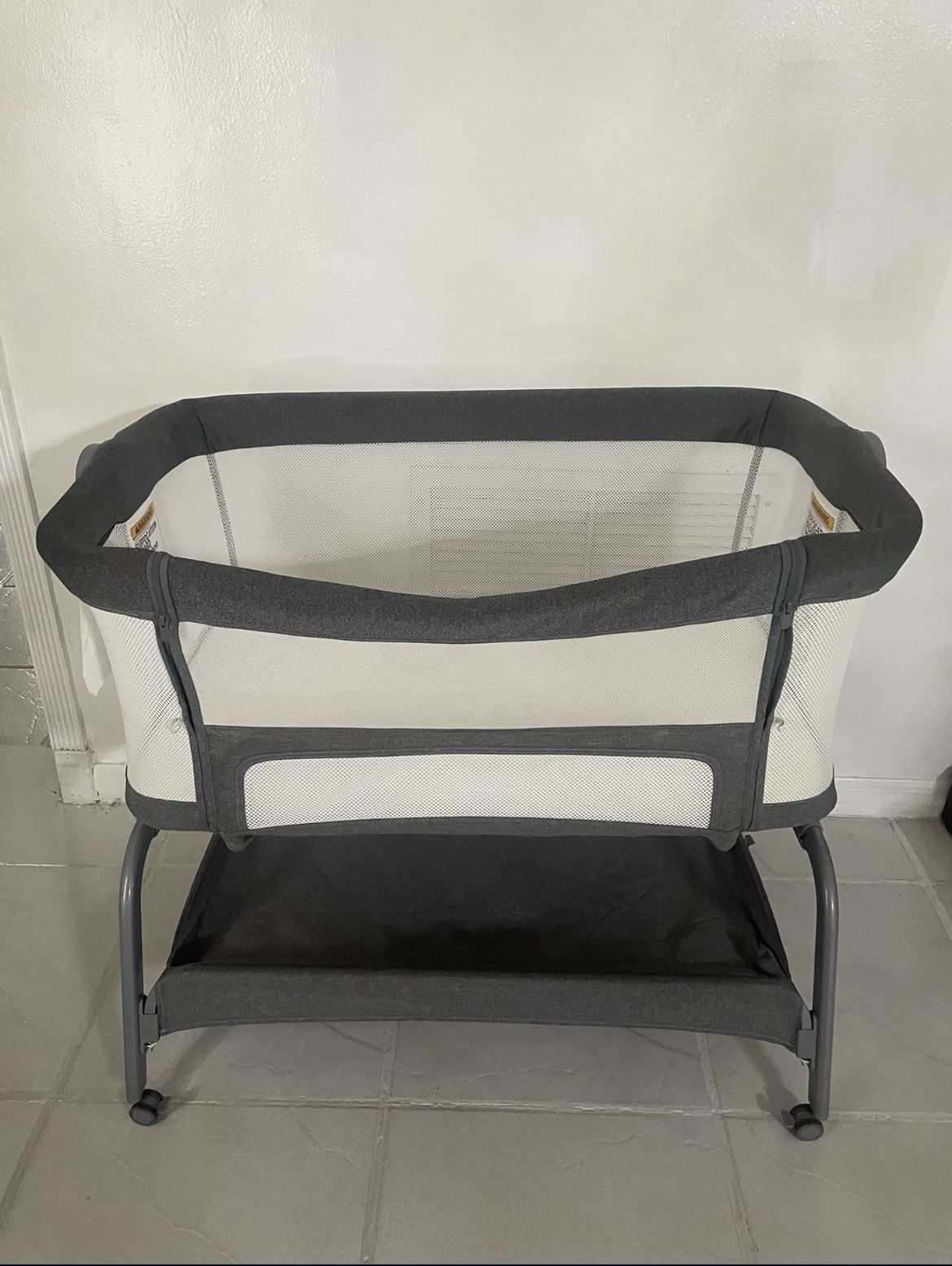 FREE Baby Bassinet ‼️