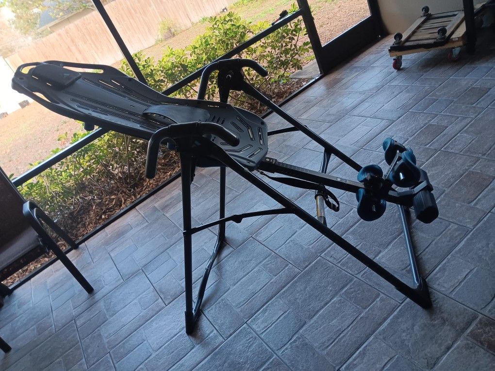 Teeter Inversion Table