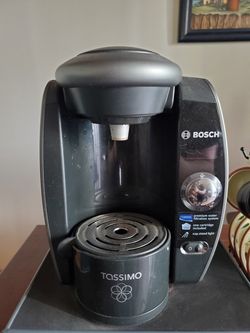 Bosch Tassimo coffee maker and tray