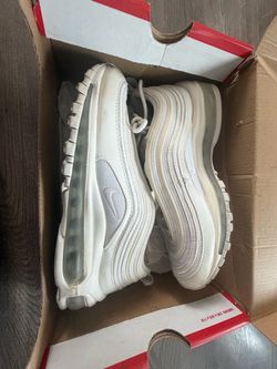 Women’s shoes