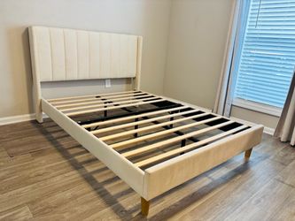 LIKE NEW! FULL SIZE! Upholstered Beige Minimalist Platform Style Bedframe & Headboard