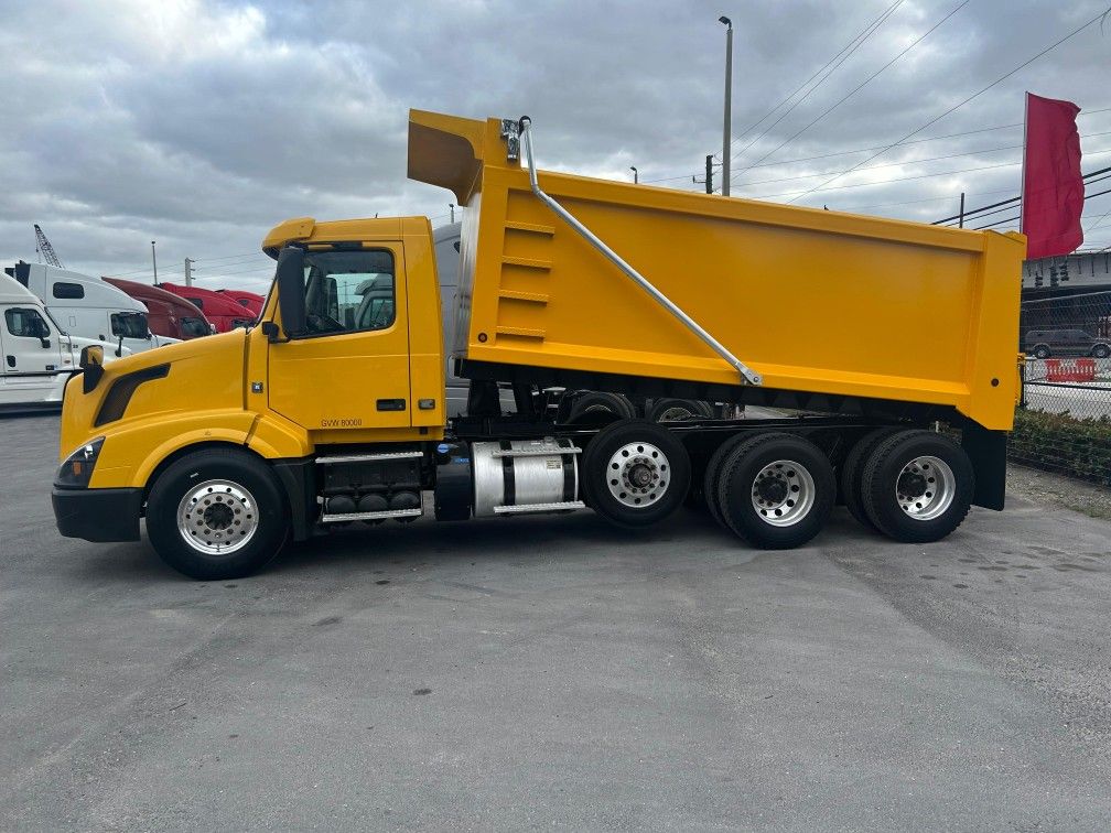 Dump Truck 