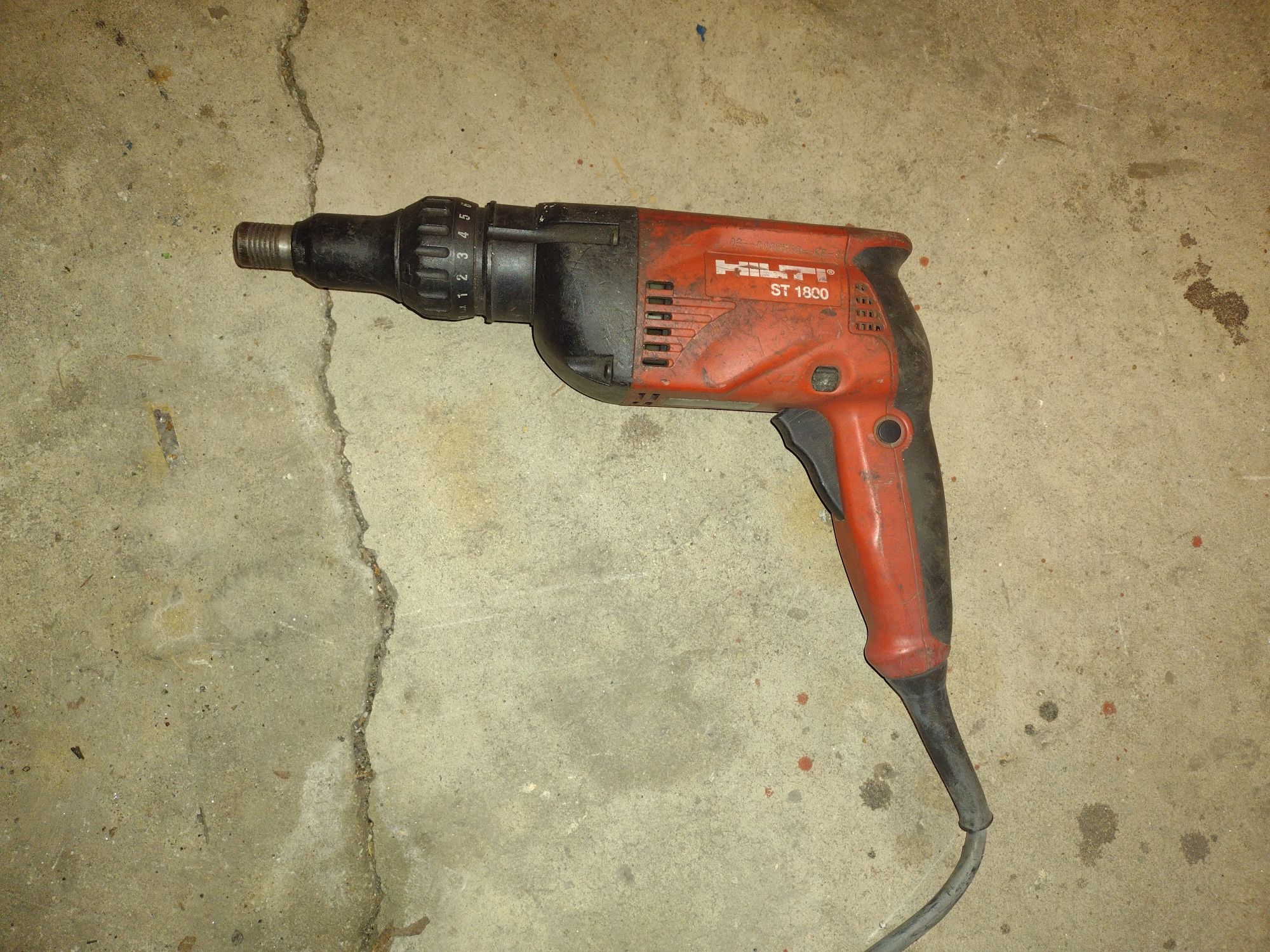 HILTI SCREWDRIVER
