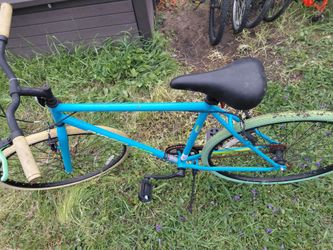 Men bicycle