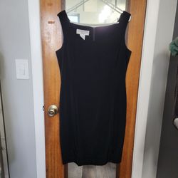 Jones New York Black Sleeveless Sheath Dress