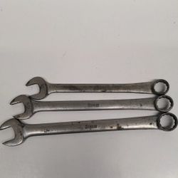 Lot of 3 vintage wrenches. Snap on OEX-28 7/8" ---- OEX-26 13/16" ----- OEX-24 3/4" combination wrenches.