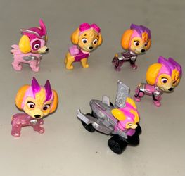 7 Paw Patrol figurines-The Mighty Movie Skye