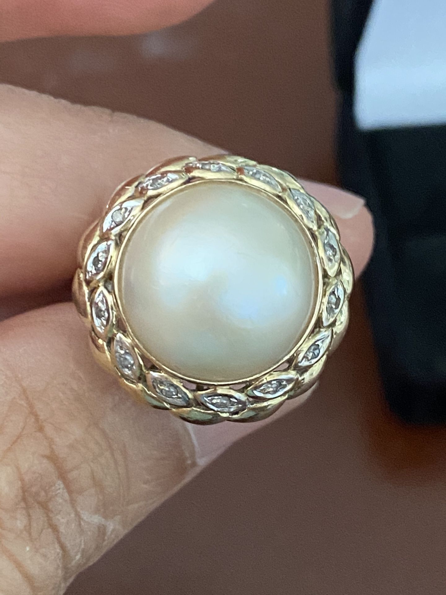 14k gold pearl and diamonds ring size 8
