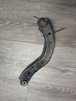 06-11 Honda Civic Rear Right Upper Control Arm Oem