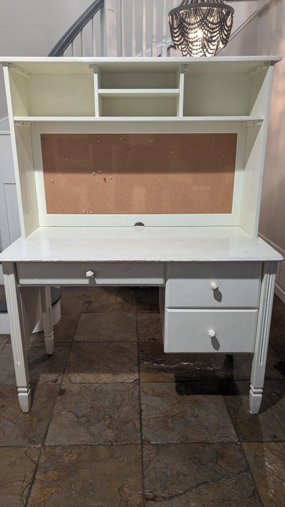 Pottery Barn Kids Madeline Desk With Hutch