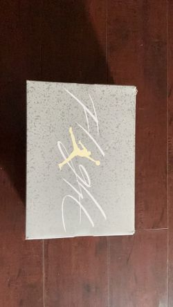 Jordan 4 Retro SE (Craft Photon Dust)