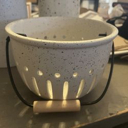 Ceramic Colander 