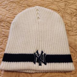 NY Yankees Beanie