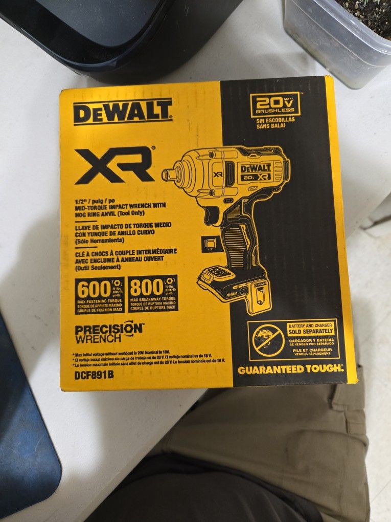 New Dewalt XR Impact Wrench 1/2 Inch