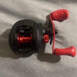 abu garcia black max 3 baitcaster