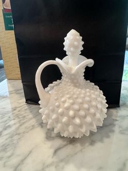 Vintage Milk Glass Hobnail Decanter with Stopper (READ DESCRIPTION)