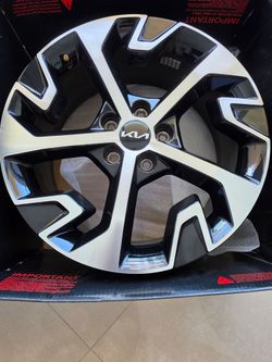 Kia Sportage 2023-2025 18 " OEM rims 52910R2220