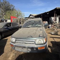 1998 Toyota 4Runner 3.4L  Automatic Transmission 4x2 For Parts Only‼️