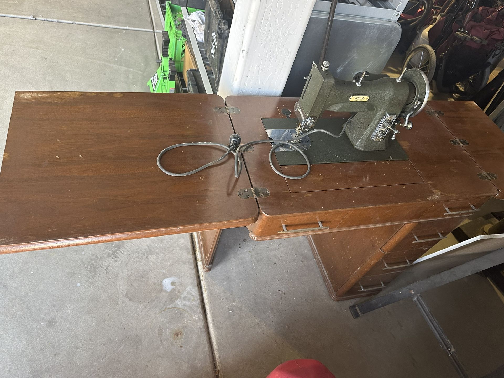 White Rotary Sewing Machine