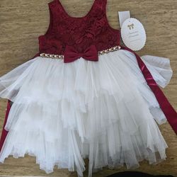 Todler dress(New!) Size 2T.