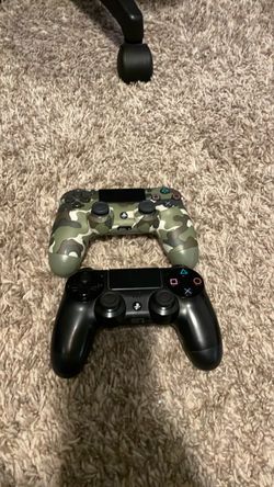 PS4 DualShock 4 Controllers – Set of 2