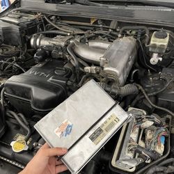 2002 Lexus IS 300 ECU 