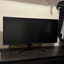 LG UltraWide Monitor