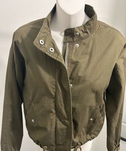 Stylish and versatile Sky and Sparrow Green Jacket Size S