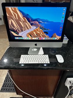 Apple iMac 21.5” / i5 / 1TB / 8GB RAM / Magic Mouse Keyboard