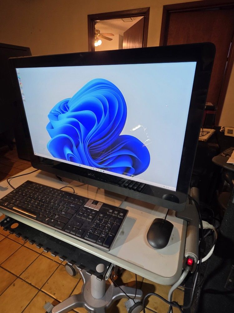 Dell XPS All In One 27" Touchscreen i7-3.10GHz-CPU 2TB HDD 8GB Ram GPU: NVIDIA