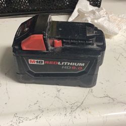 Batería Milwaukee 9.0