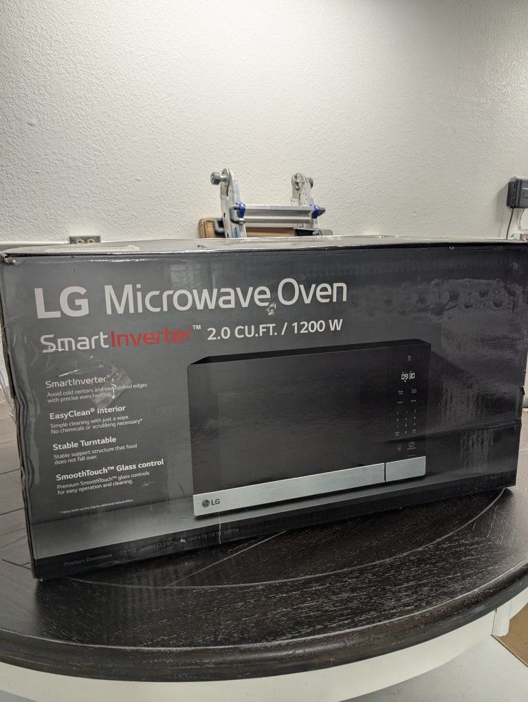 LG Microwave Smart Inverter 2.0 cu ft 1200 w