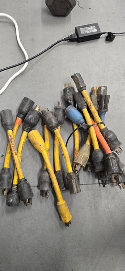 SOUTHWIRE Cord Adapter: 9 in Lg, 12 AWG, L5-20P Plug, 5-15R Receptacle, Yellow, 125V AC