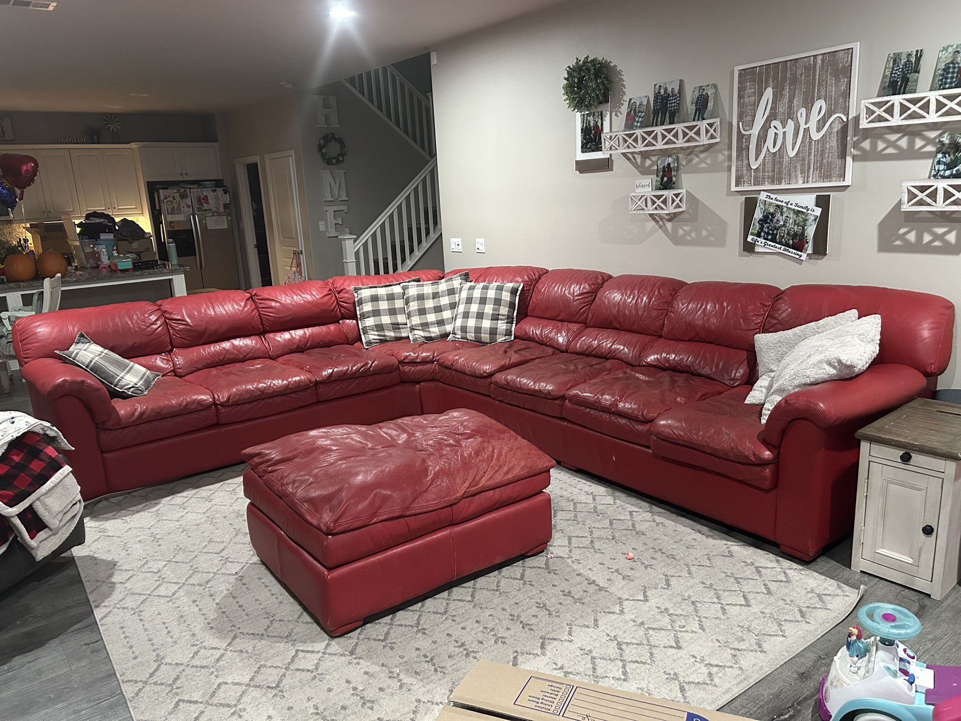 Arizona Leather, Amazing L Couch, Price drop!