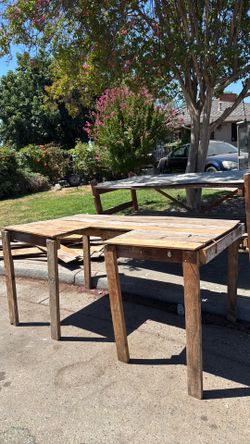 Free work tables