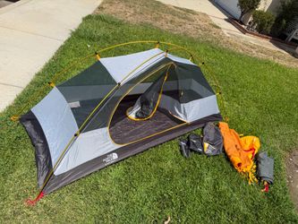 North Face Storm Break 1