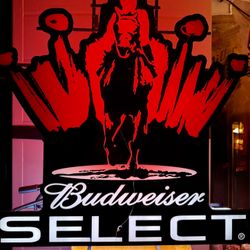 Neon Bar Sign - Budweiser Select