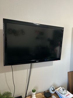 LG TV For Sale!