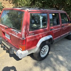 1990 Jeep Cherokee