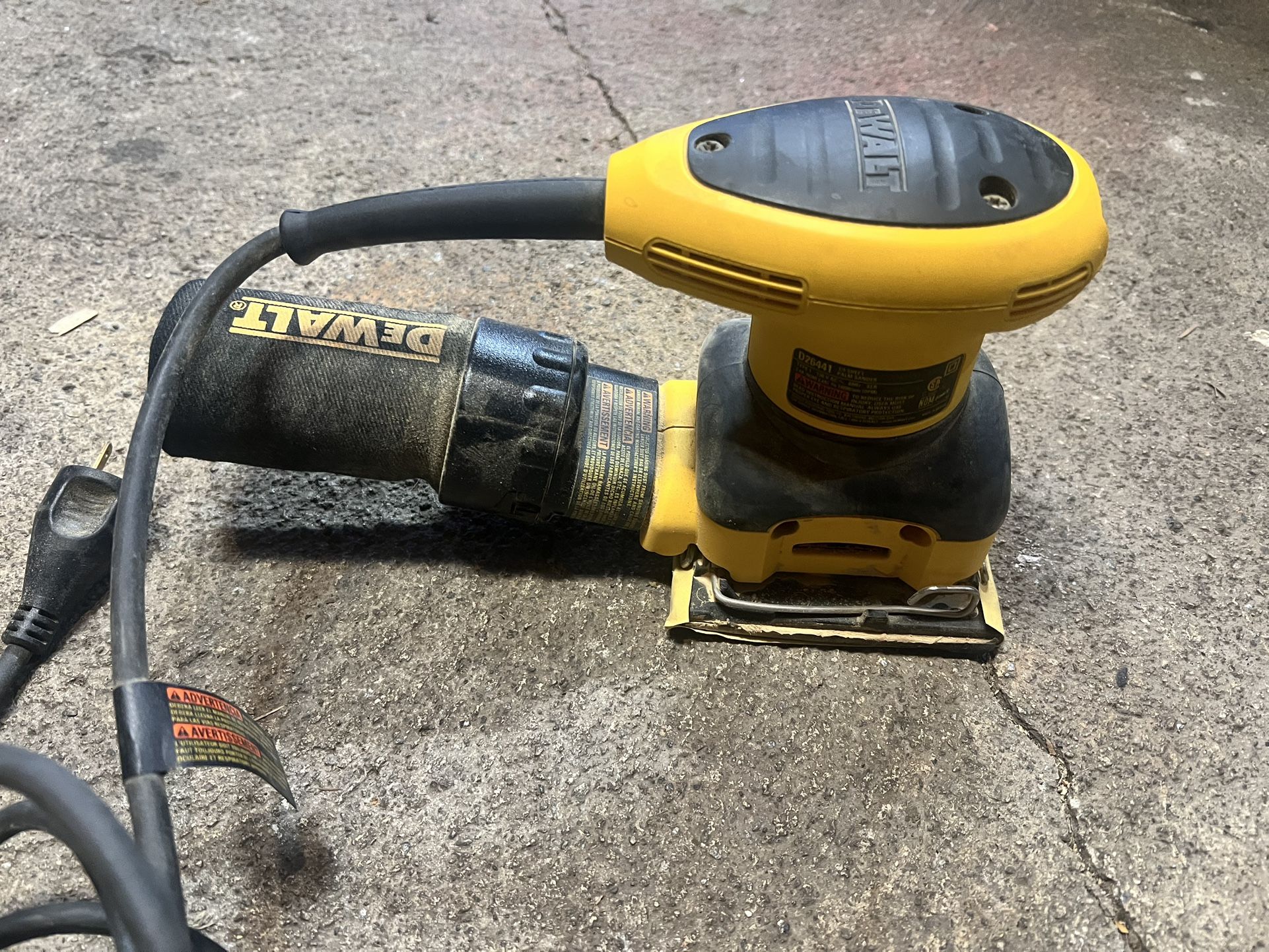 Dewalt Palm Sander