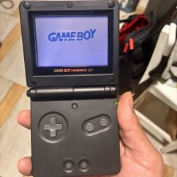 Gameboy sp (black) With Charger And 3 Games