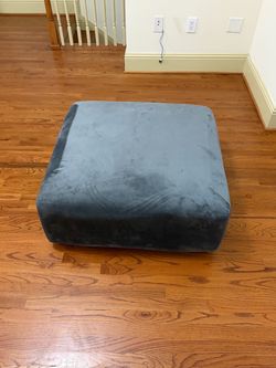FREE Large Square Velvet Ottoman Pouf