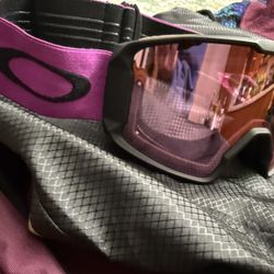 Oakley goggles snowboard