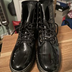 Dr.marten  men’s boots size 9