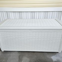 Keter Rattan Style Outdoor Plastic Storage Pool Box Garden Chest