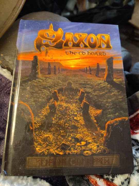 Saxon Box