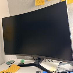Curved Samsung 32-Inch Monitor
